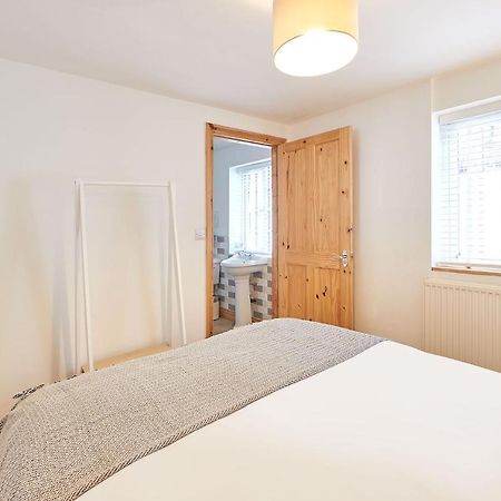 Host & Stay - Little Treasure Whitby Ngoại thất bức ảnh